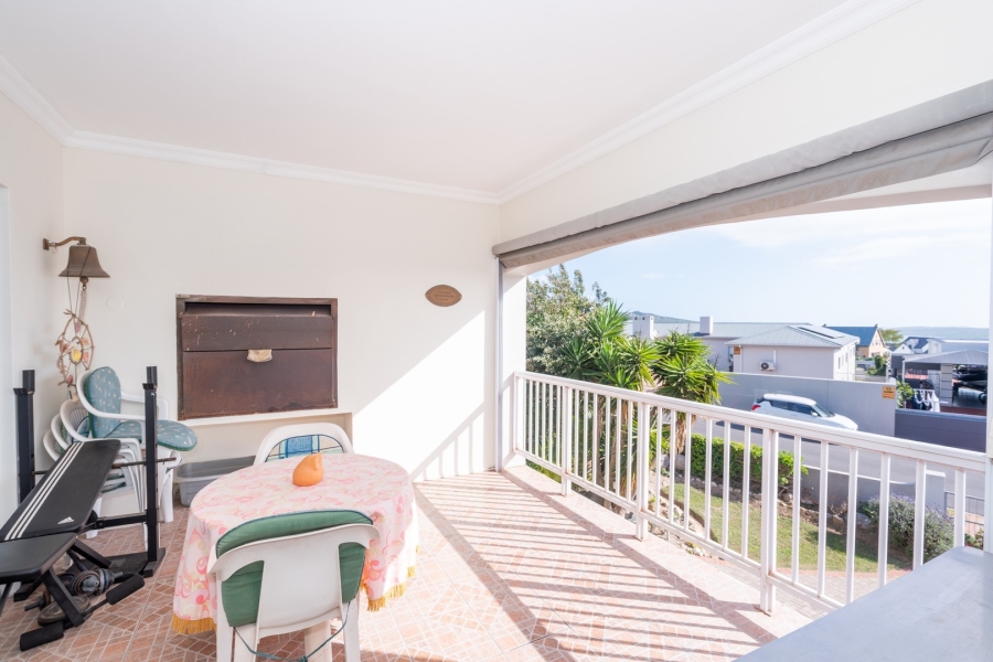 5 Bedroom Property for Sale in Myburgh Park Western Cape